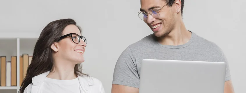 Hombre y Mujer trabajar